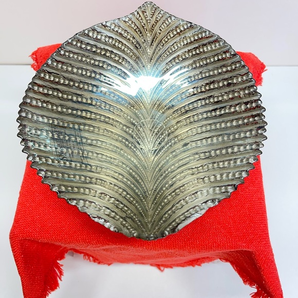 Signature Home Collections Silver, Brown Iridescent Shell Bowl Made In Turkey - Picture 2 of 16